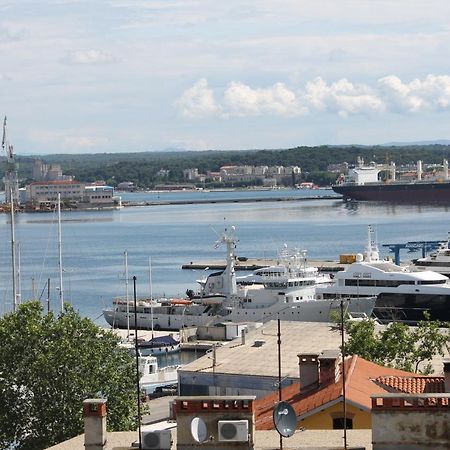 Apartment Nera Pula Buitenkant foto
