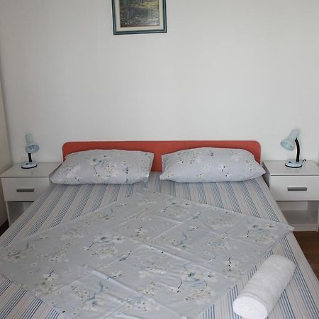 Apartment Nera Pula Buitenkant foto