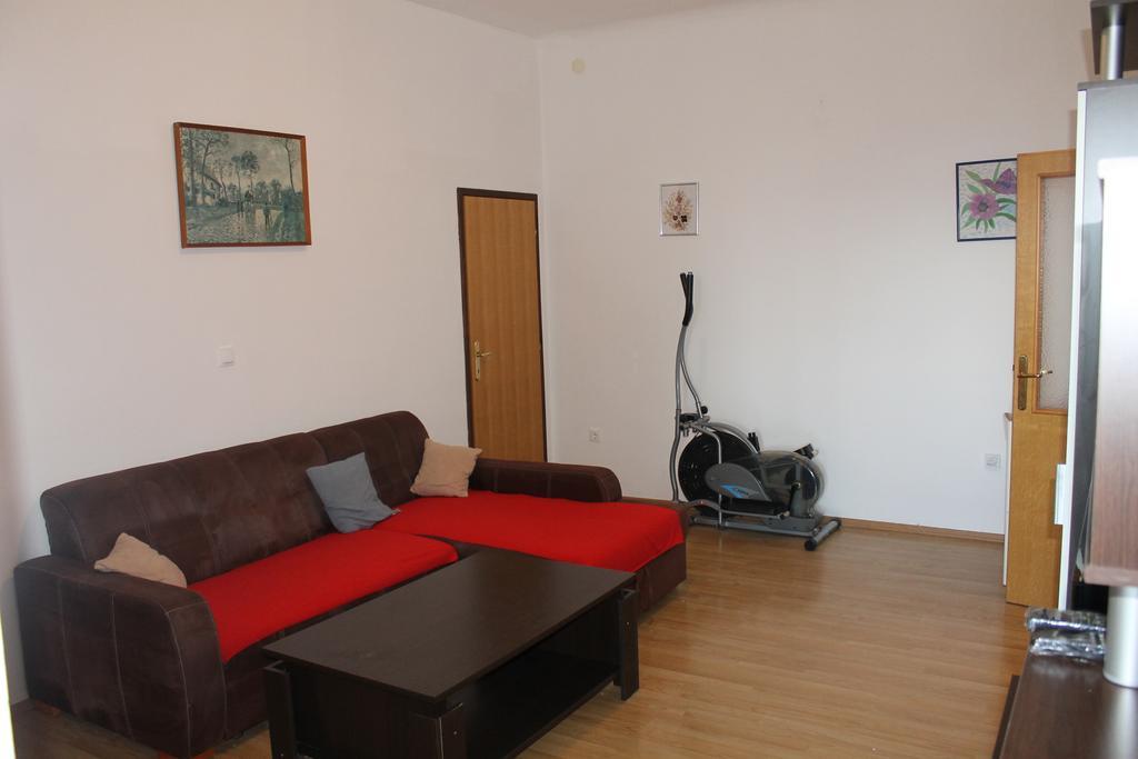 Apartment Nera Pula Buitenkant foto